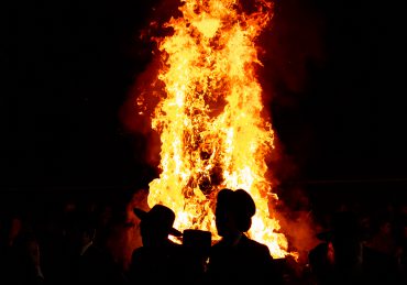 Lag Baomer fire